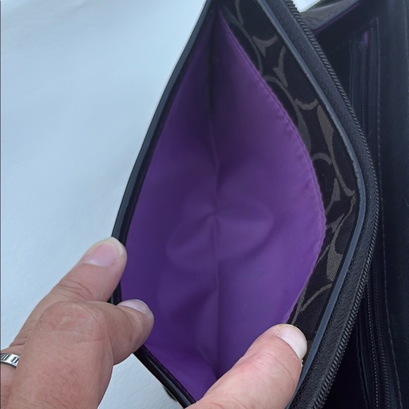 Coach Black on Black Signature Logo Canvas Wristlet Wallet Clutch GUC - Picture 11 of 16